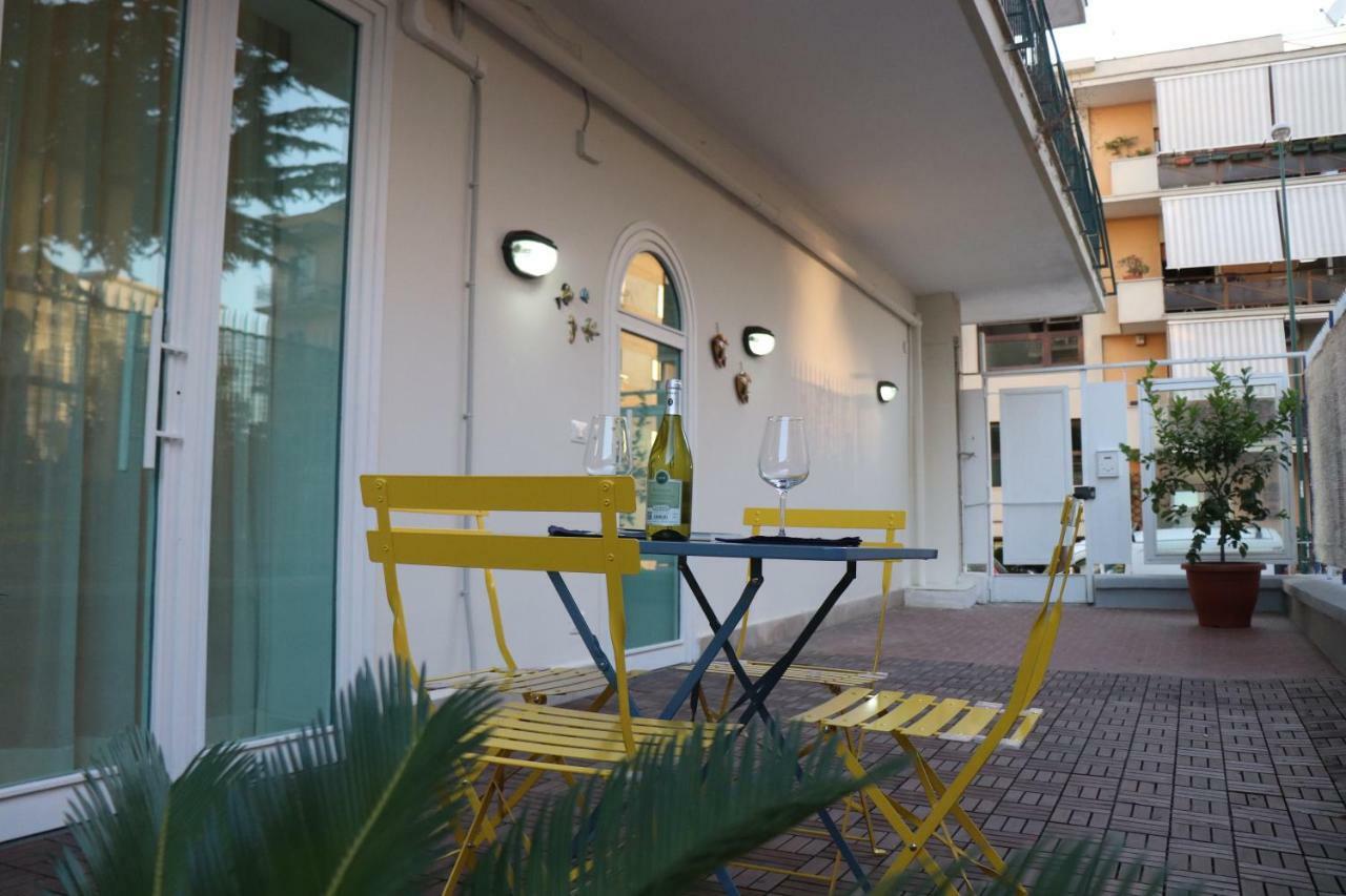 Lemon Suite Napels Buitenkant foto